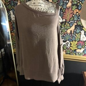 Daytrip cold shoulder shirt